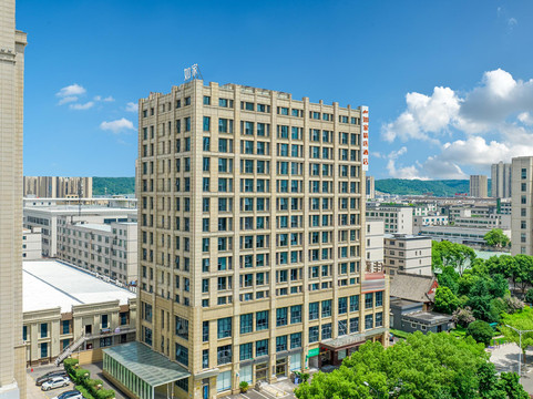 如家酒店（嵊州吾悦广场官河南路店）