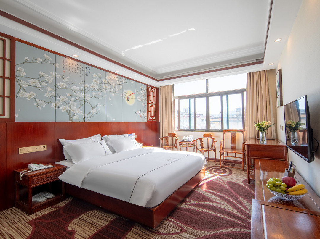 临沧瑞晨酒店（玉龙湖公园店）