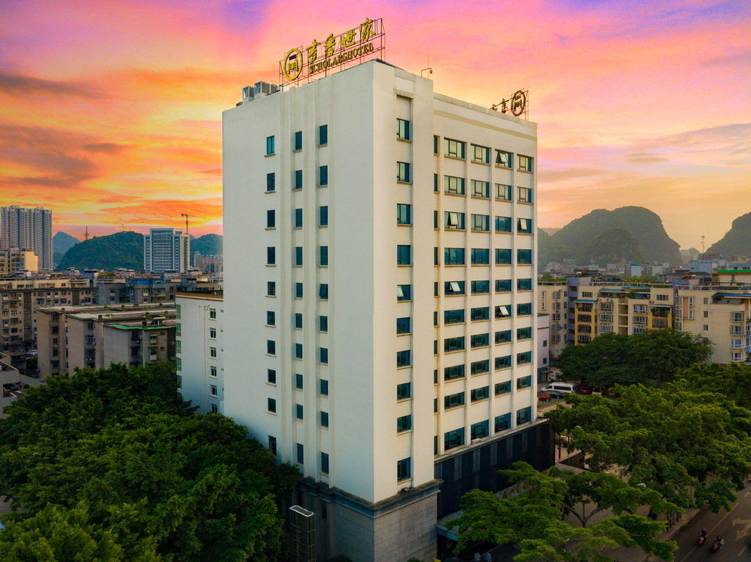 屏山书香世家酒店(柳州窑埠古镇店)