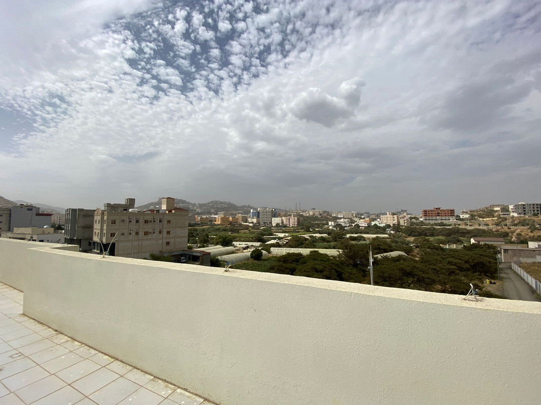 Valley Residence