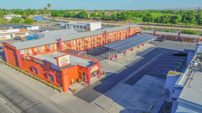 近I-5的洛斯巴诺斯阳光之星旅馆-官方