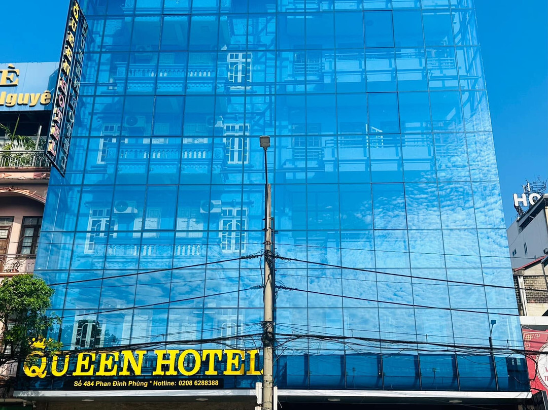 Queen Hotel