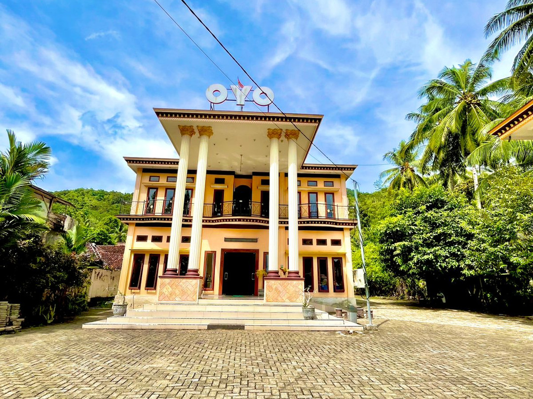 Hotel Karanggoso Indah