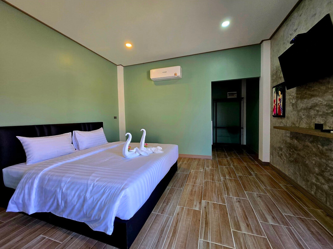 ARIYA GREENSTAY RESORT