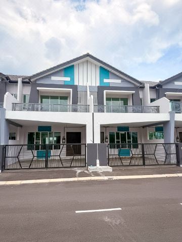 GatherLuxe Ipoh, Landed 14Pax, KTV, Kids Room, Baby Cot