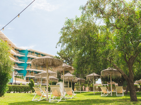 阿尔米兰特酒店