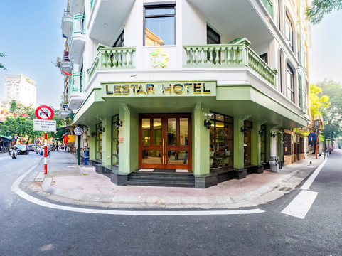 Lestar Hotel