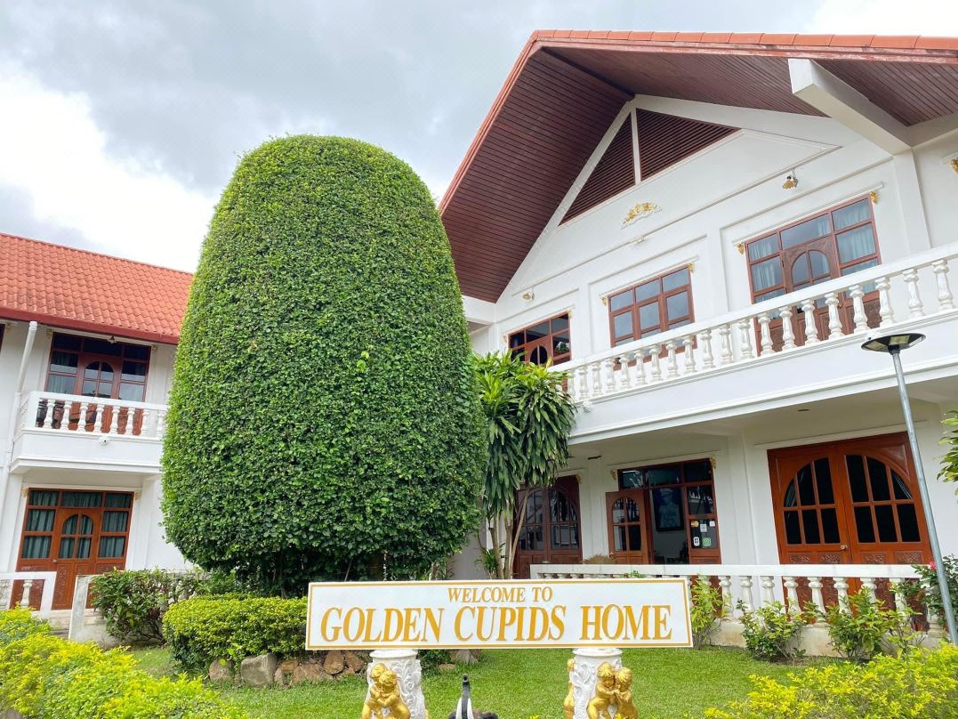 Golden Cupids Hotel