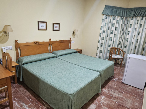 圣哈维耶尔酒店住宿-阿尔博赫拉酒店