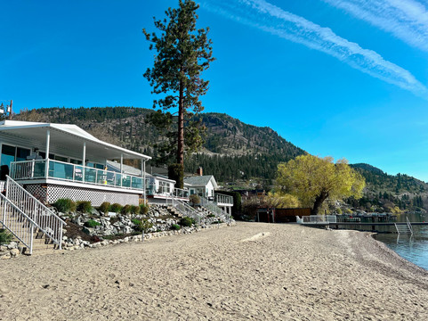 Peachland酒店住宿-Peachland Beach Resort