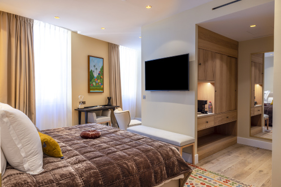 杰尔曼母亲酒店-官方