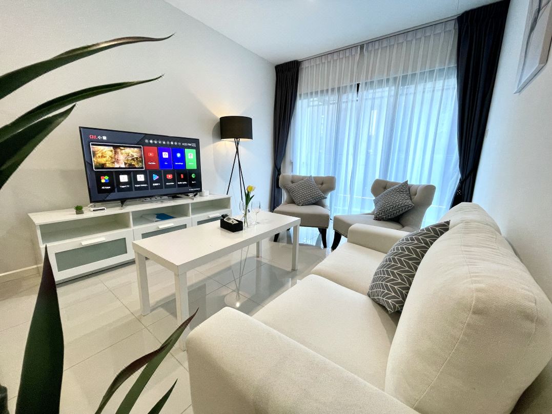 Suasana Suite by YoHome