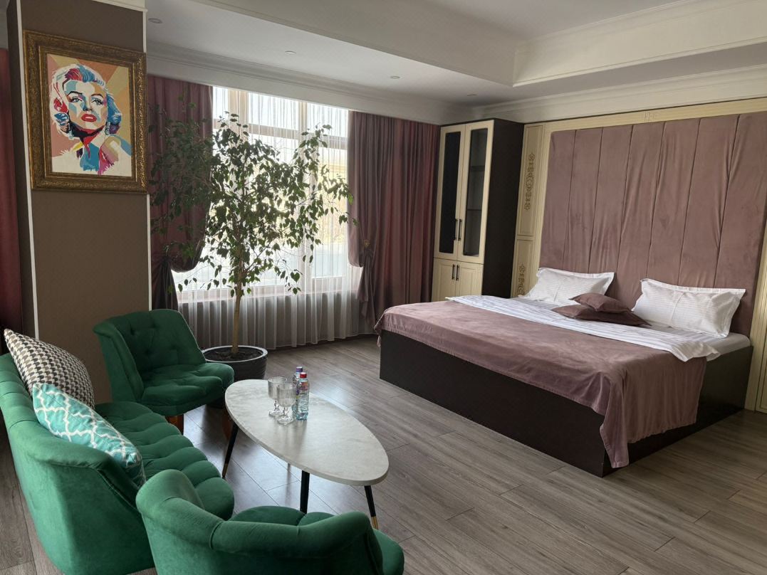 Hotel Monroe