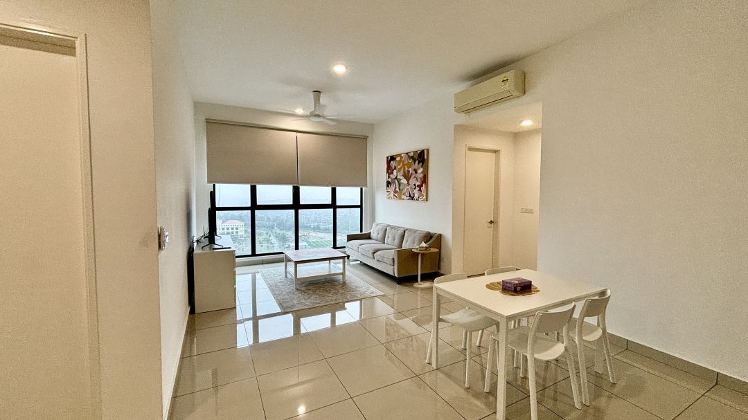 Icon6 Condo Conezion Ioi City Mall Putrajaya, Pool View