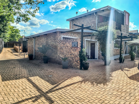 Emalahleni酒店住宿-Yalla Yalla Boutique Hotel