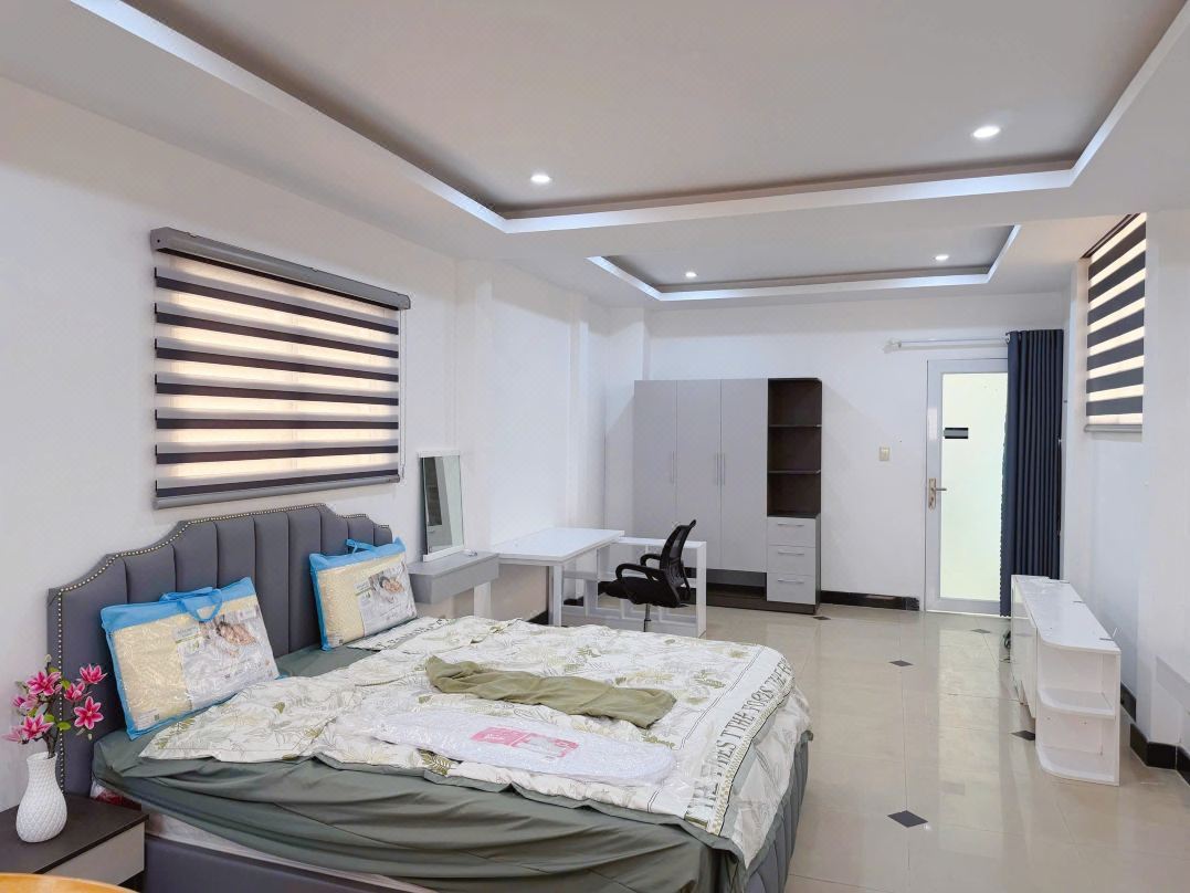 Mini House 365 Holdings Ly Tu Trong