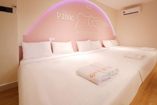 Party 19 pax JB Corner House