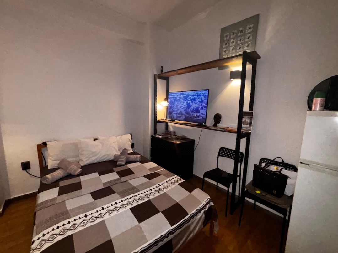 Cozy Apartment in Kypselii: 1000Mbps Fiber Wi-Fi