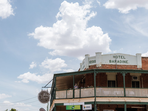 Coonamble酒店住宿-The Thirsty Farmer Baradine Hotel