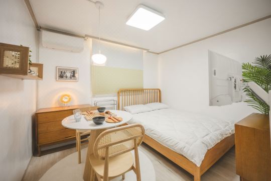 Seoulwood Retreat 4 minutes on foot from Dangsan Station / 10 minutes from Hongik University Station