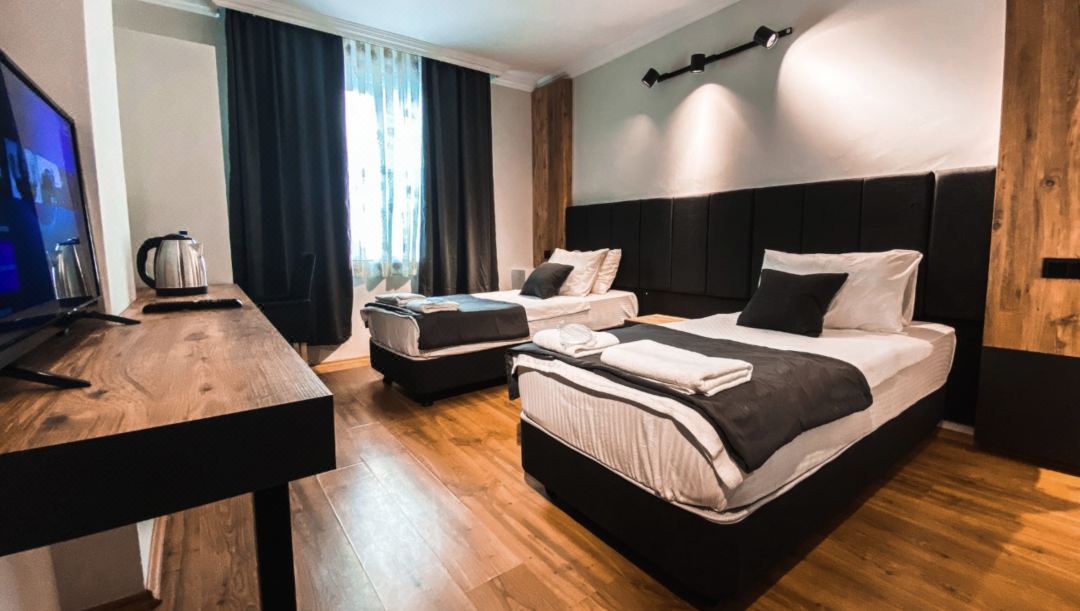 Tepe Hotel
