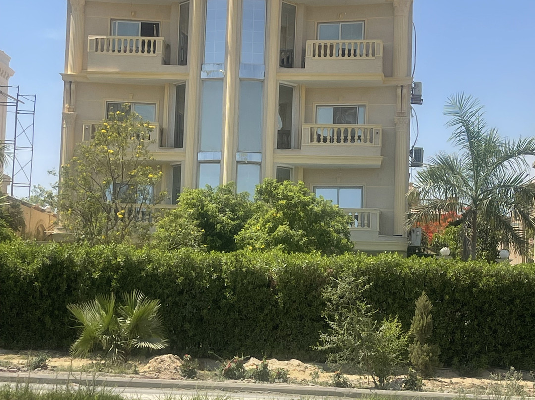 240m fancy 3 bedrooms Special entrance  apartment in a sheikh zayed compound