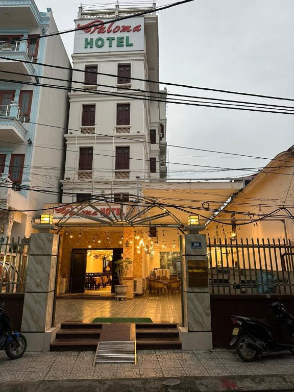 Paloma Hotel Quan Lan