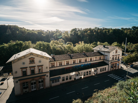 Loehnberg酒店住宿-Hotel am Bahnhof