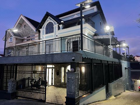 Chăn Ấm Nệm Êm | Cozy Homestay Đà Lạt