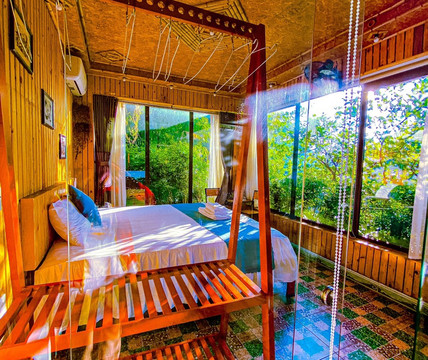 Hang Mua Bamboo Homestay