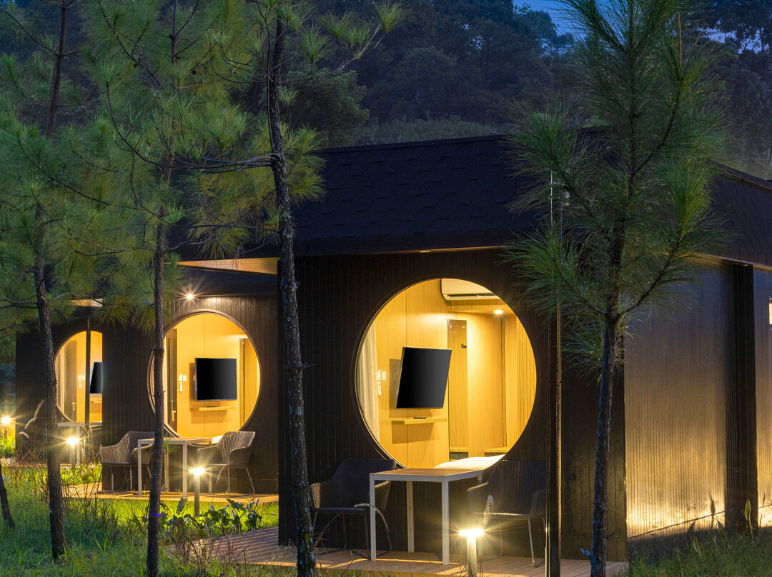 Cabin @ ARTOTEL Pelangi Park