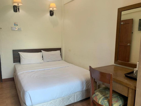 德菲林希酒店&餐厅