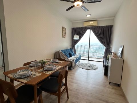 Emporis 2BR Condo| freeParking•SEGi•Thomson• EmHub