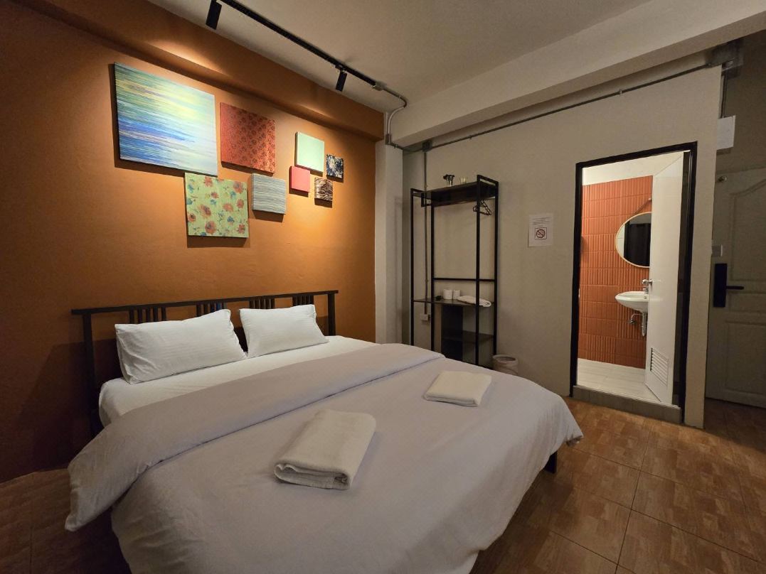 LHONG KRUNG HOSTEL