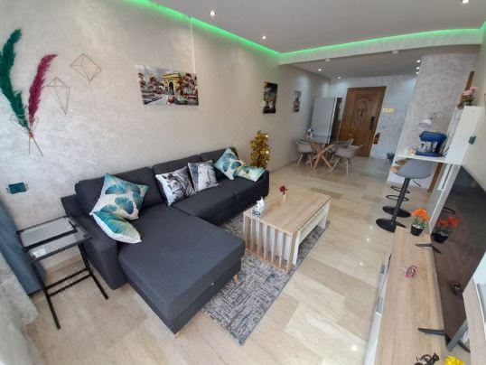 Gueliz .2,3km Jemaa el-fna netflx 電視 50 英寸，私人公寓空調