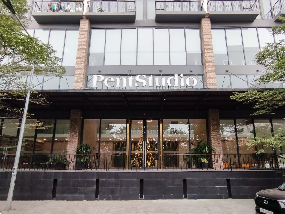 BET BOOTS Pentstudio West Lake Hanoi Nikomix Apartment 75m2
