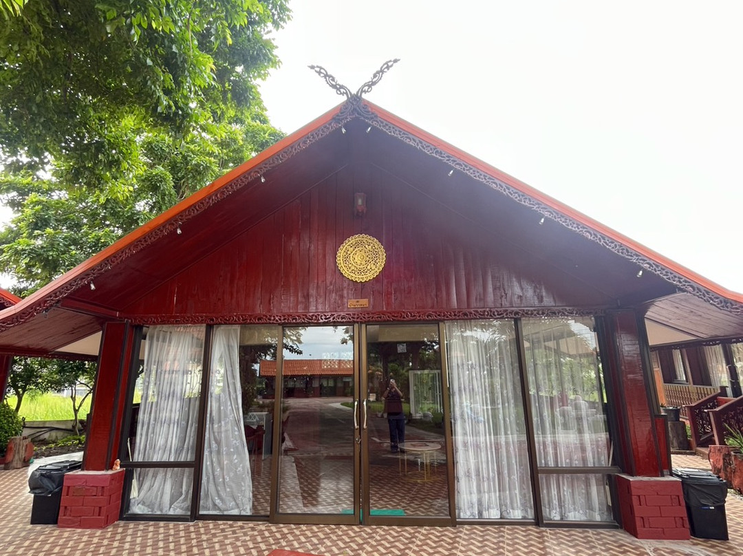 Ruen Mai Villa Homestay (baan wasana )