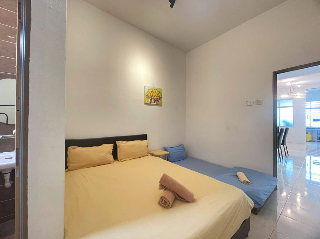 Jovial Single Storey Cozy Haus 9Pax@Lunas by Jovial