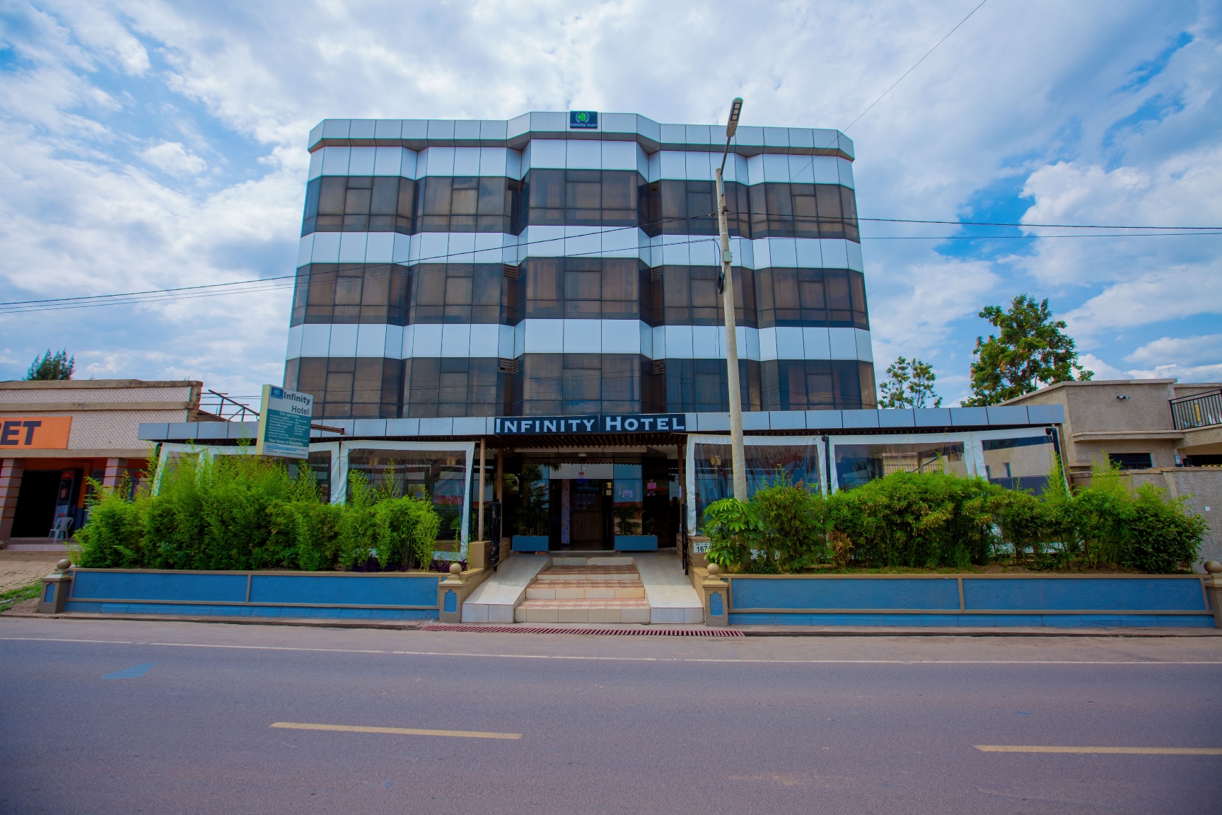 Infinity Hotel-官方