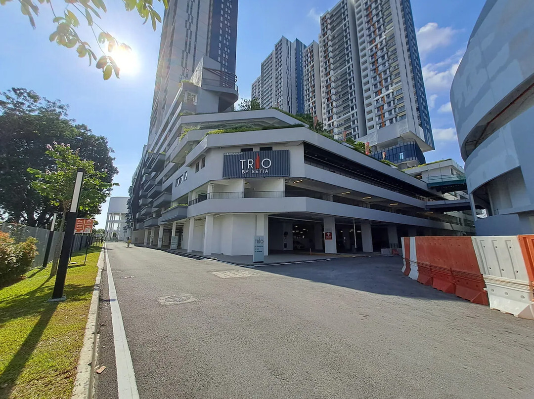 TaksvitHome | Biggest in Trio | Aeon GM PortKlang