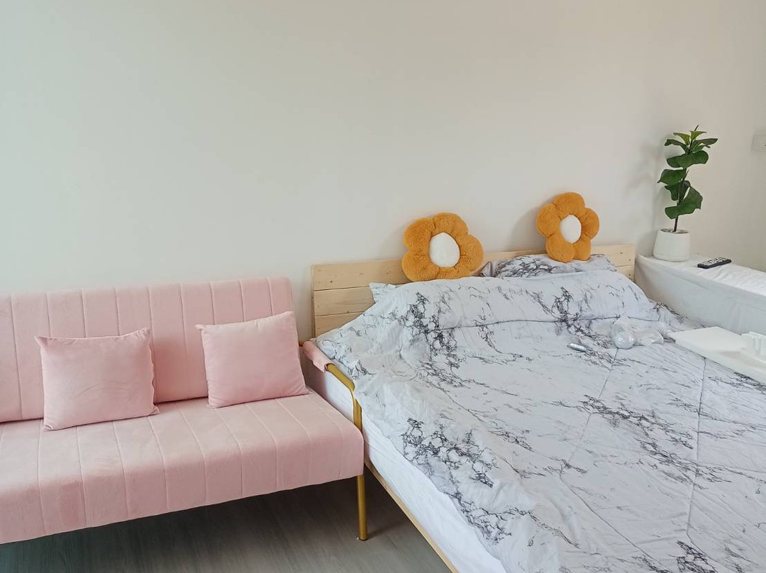 ArtiqueHome & autumn