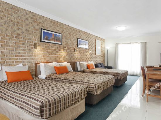 Coopers Colonial Motel Room Type - Family Room
