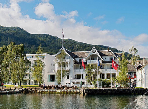 Strandebarm酒店住宿-Thon Hotel Sandven