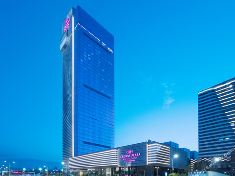 东岭皇冠假日酒店主图