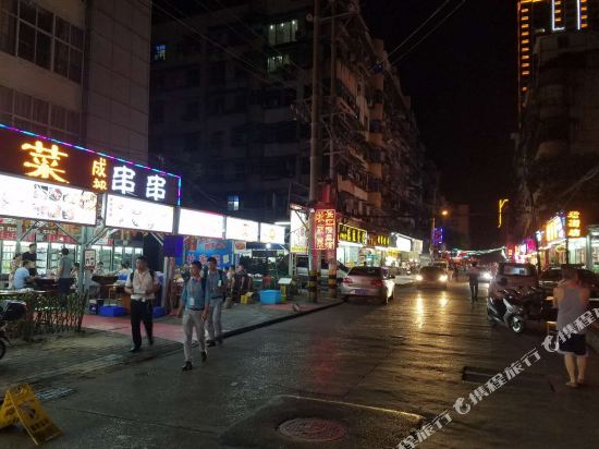 宜昌宜昌美宿北欧之旅万达广场江景私人影院酒店式公寓