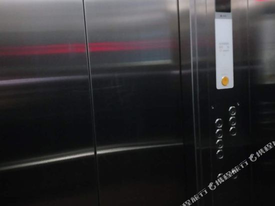 民勤清华商务宾馆