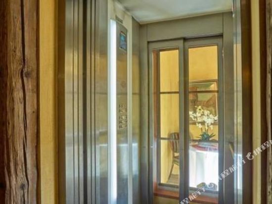 Historik Hotel Gotisches Haus Ansbach 1 4 7 Price Address