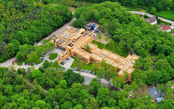 班巴拉高级酒店-官方