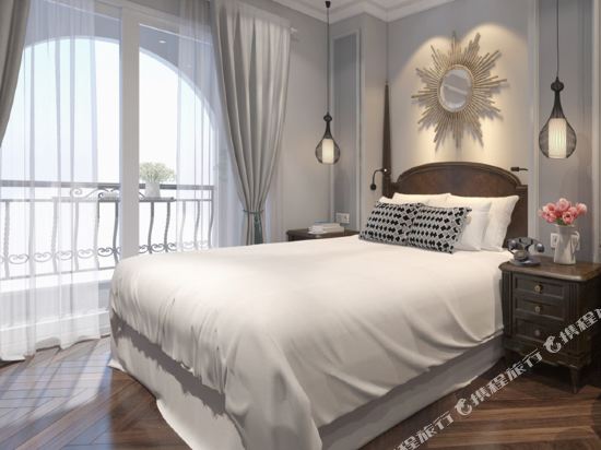 Canary Hanoi Hotel Room Type - Executive Balcony