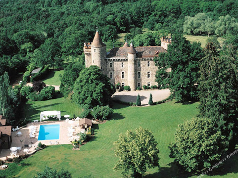 科迪纳特城堡酒店